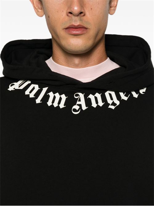 Felpa girocollo Palm Angels da uomo nera con logo bianco sul petto PALM ANGELS | PAMBB003FL0011003